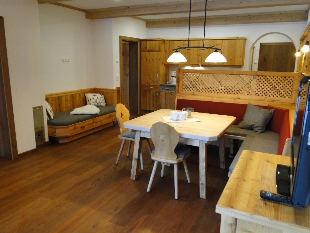 Appartement Gipfelsturm Haus im Ennstal Værelse billede